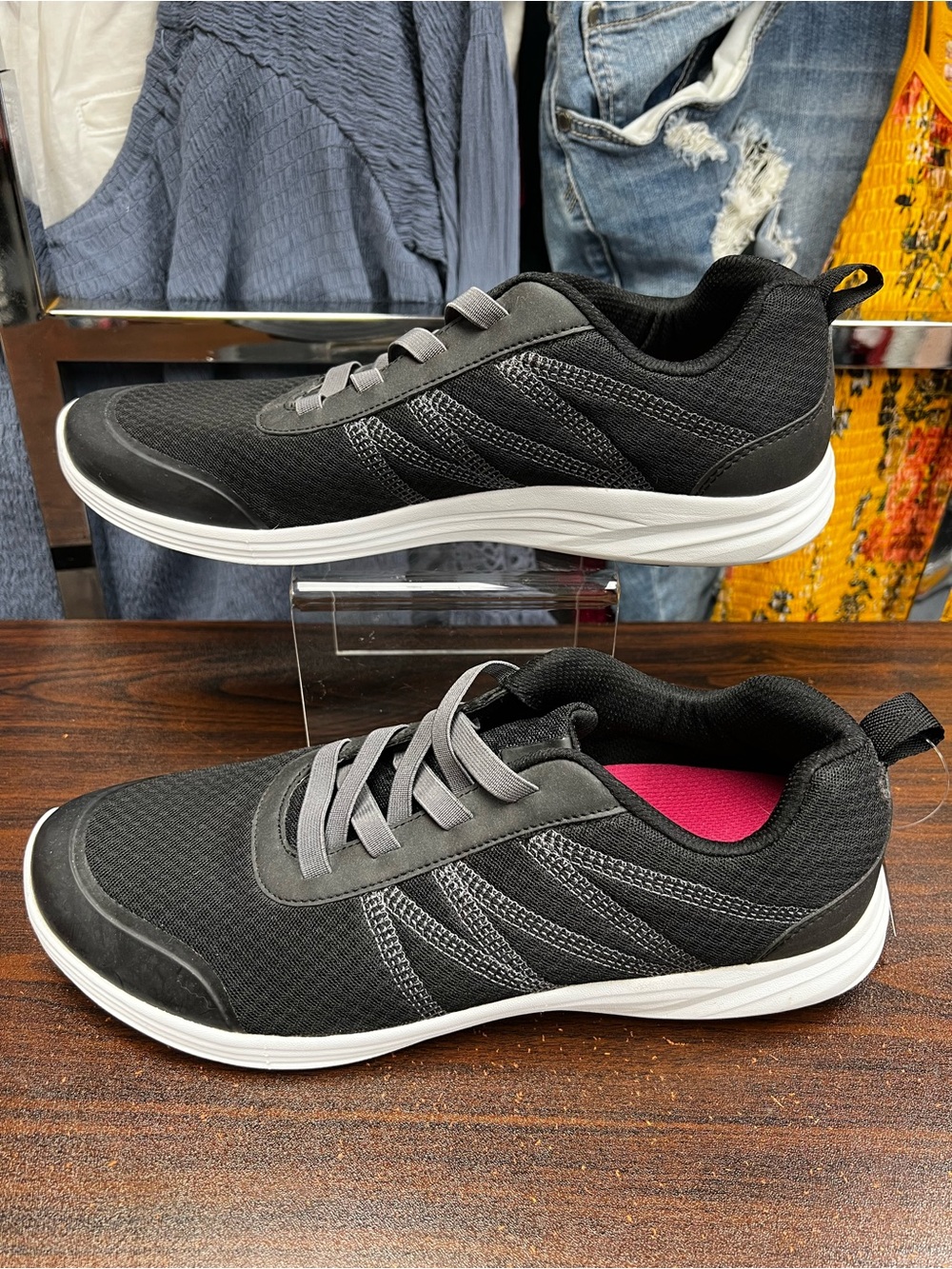 Vionics Shay Sneakers - Size 12